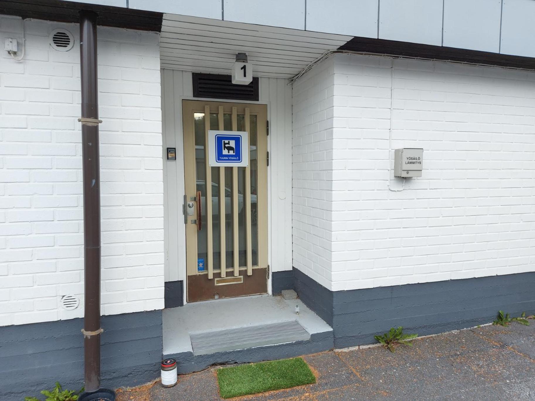 Apartamento Tuurin Yoesaeiloe Exterior foto